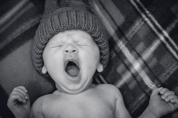 Baby gaehnt, Gaehnen